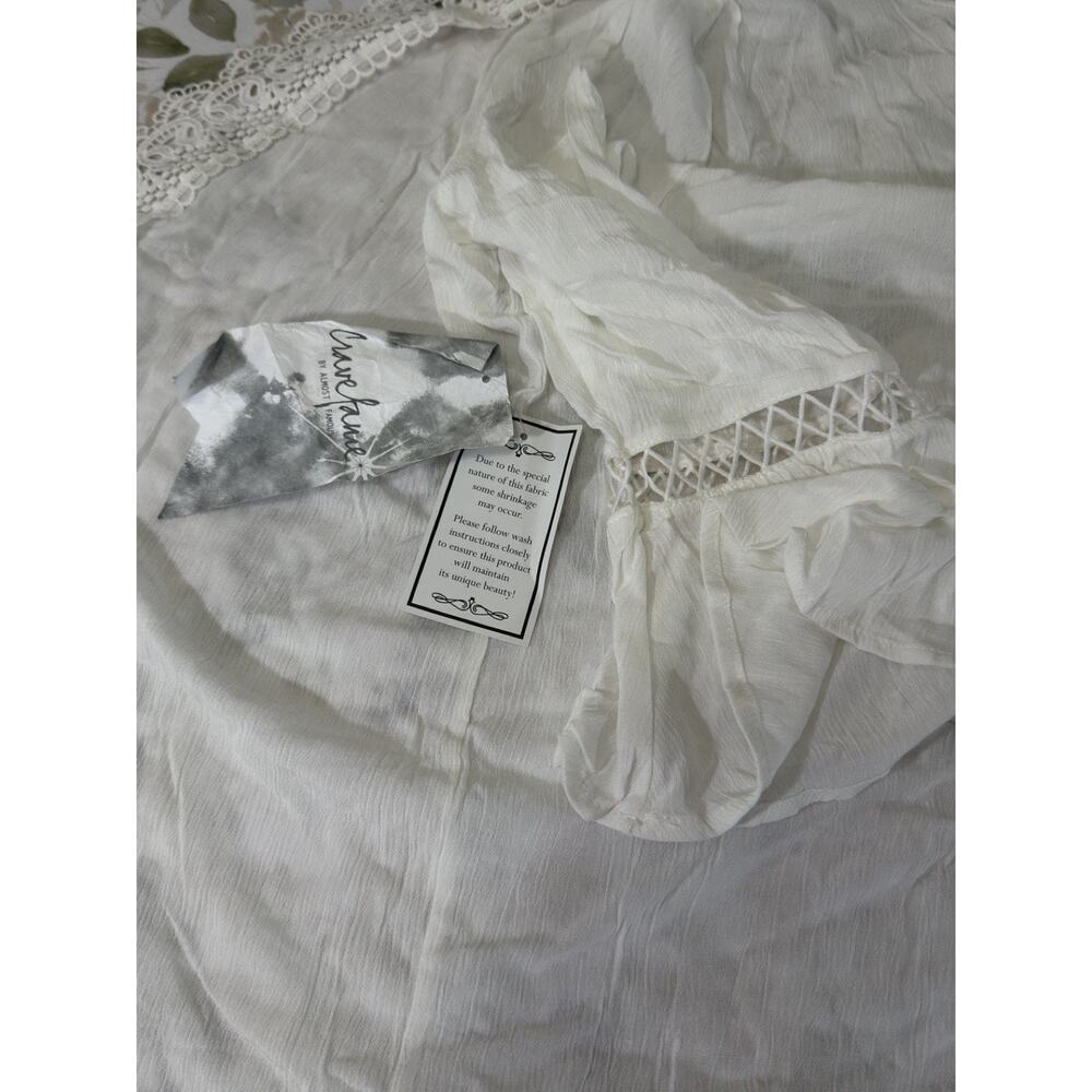 Crave Fame by Almost Famous Cream Lace Kimono Jacket Bell Sleeve Size L NWT - Picture 11 of 11